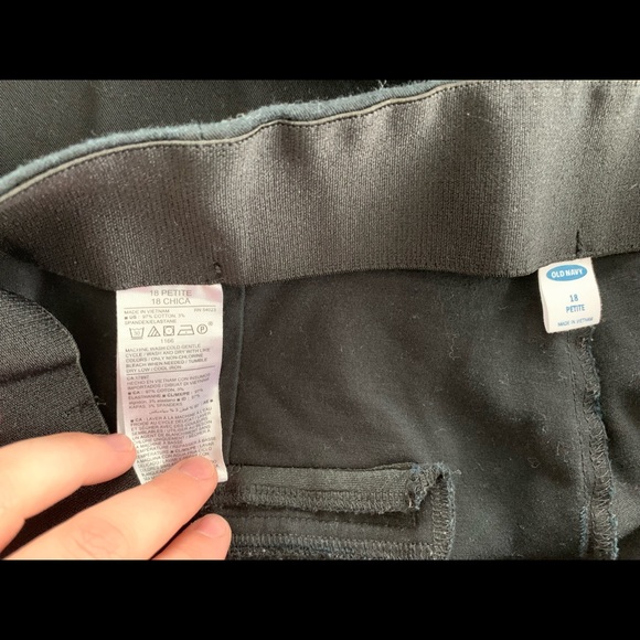 Old navy black dress pants - Picture 4 of 4